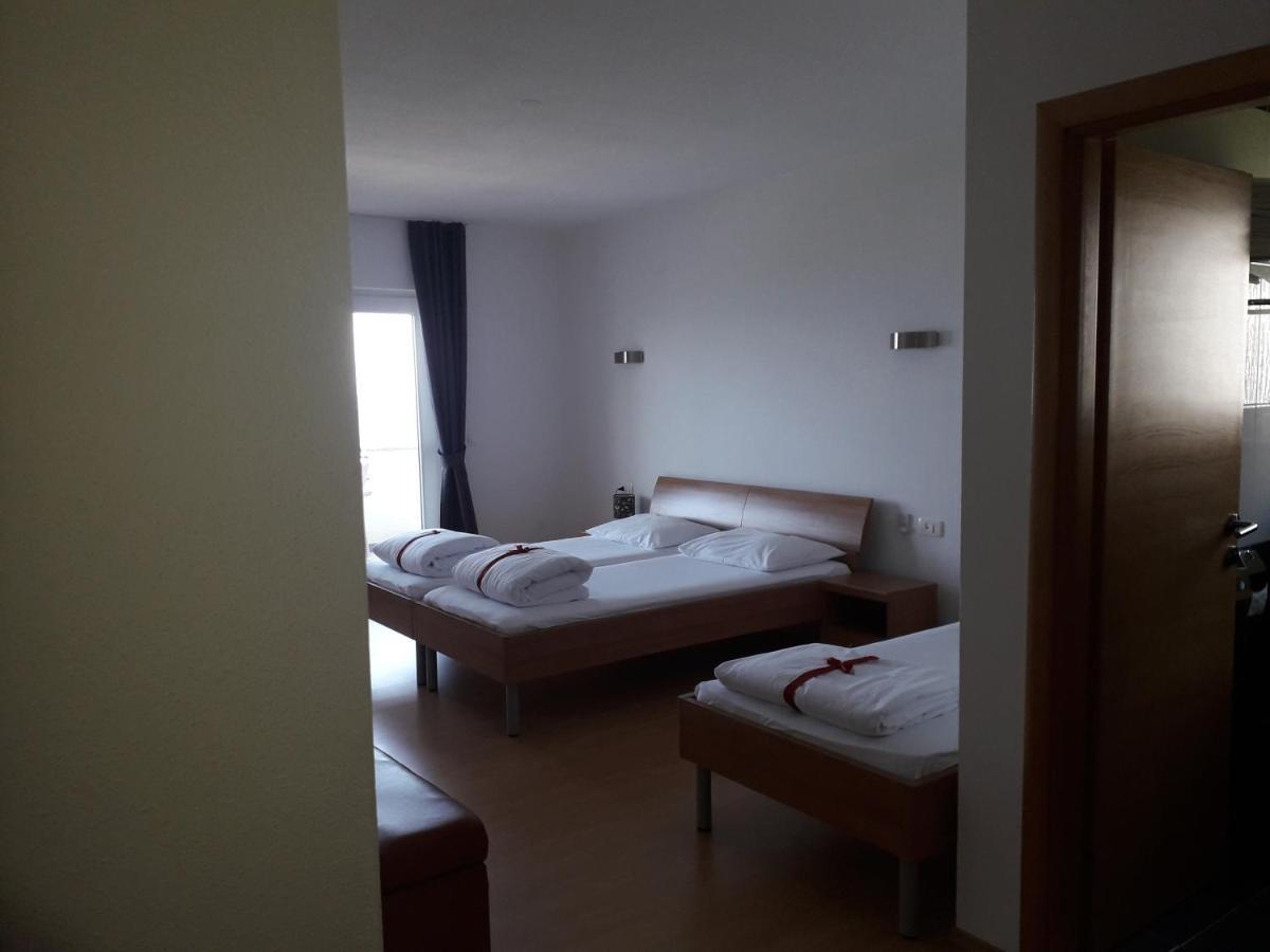 Hotel Lukas 格拉达茨 外观 照片